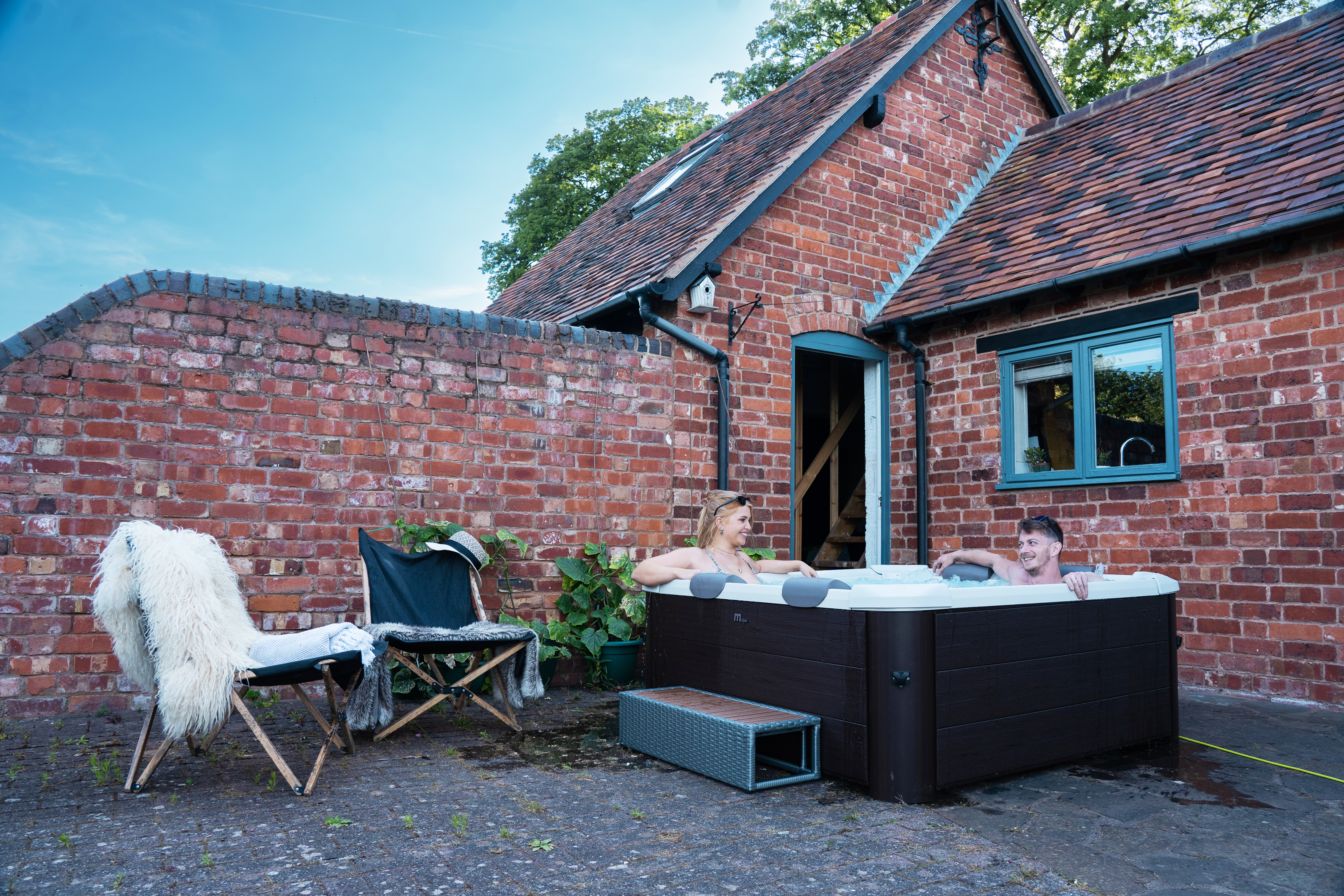 MSpa Whirlpool NEU Frame TRIBECA POOL  XXL inkl. MSPA App, UVC / WiFi in Holz-Optik