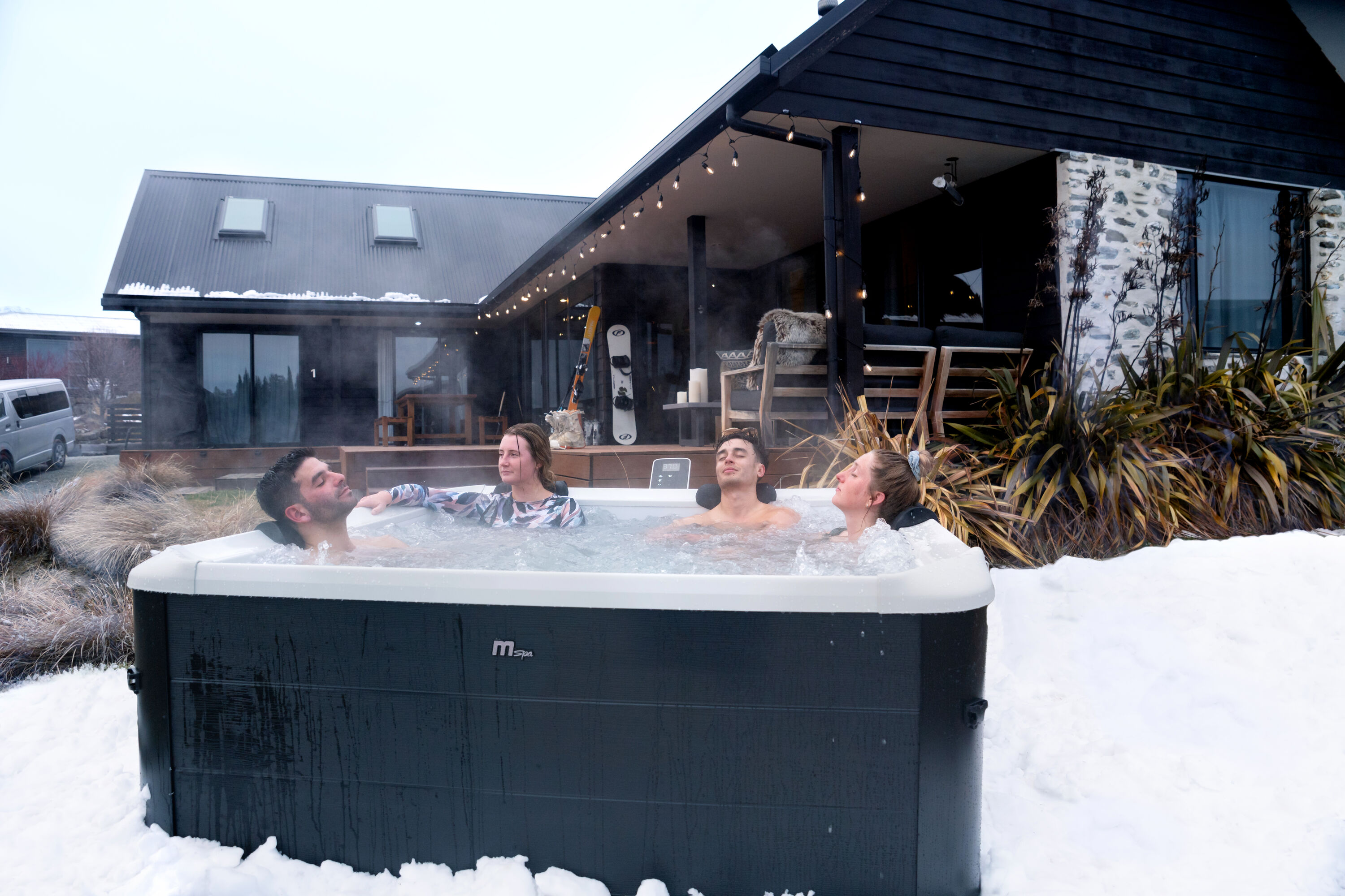 MSpa Whirlpool NEU OSLO AERO PLUS 2026 XXL 180cm inkl. App, LED, 8 Hydromassagedüsen, 140 Luftdüsen