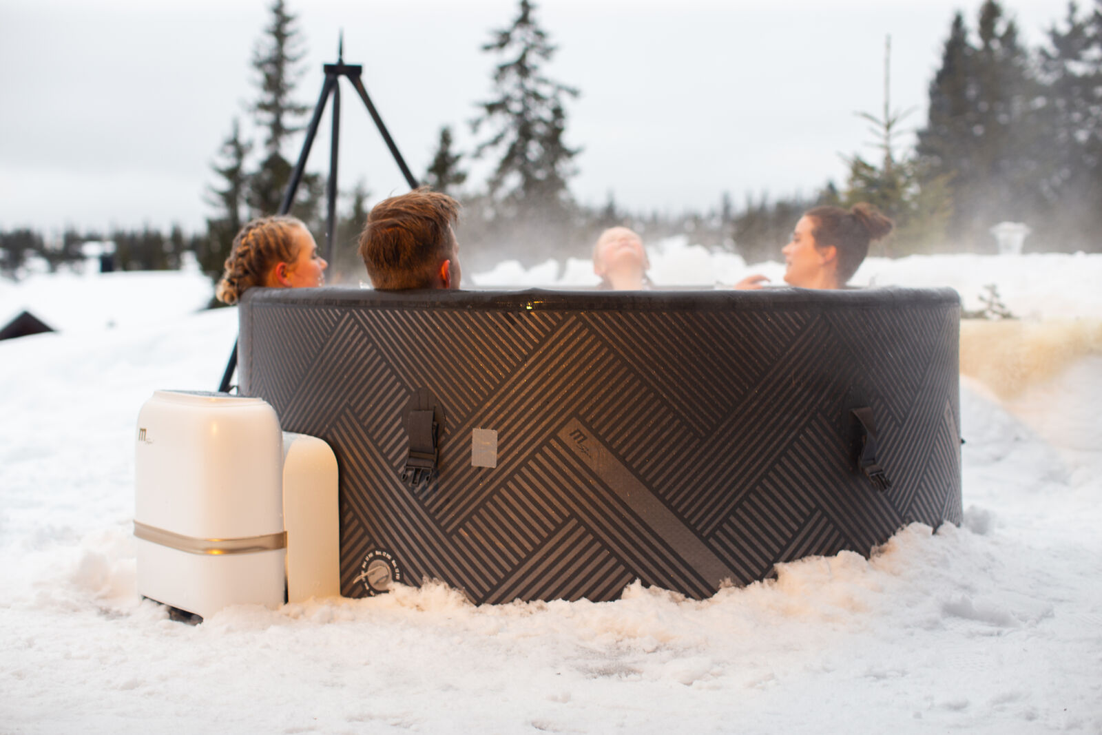 MSpa Whirlpool NEU MONO ECO XXL 2026 - 8 Personen - inkl. App + 148 Luftdüsen - 192 cm