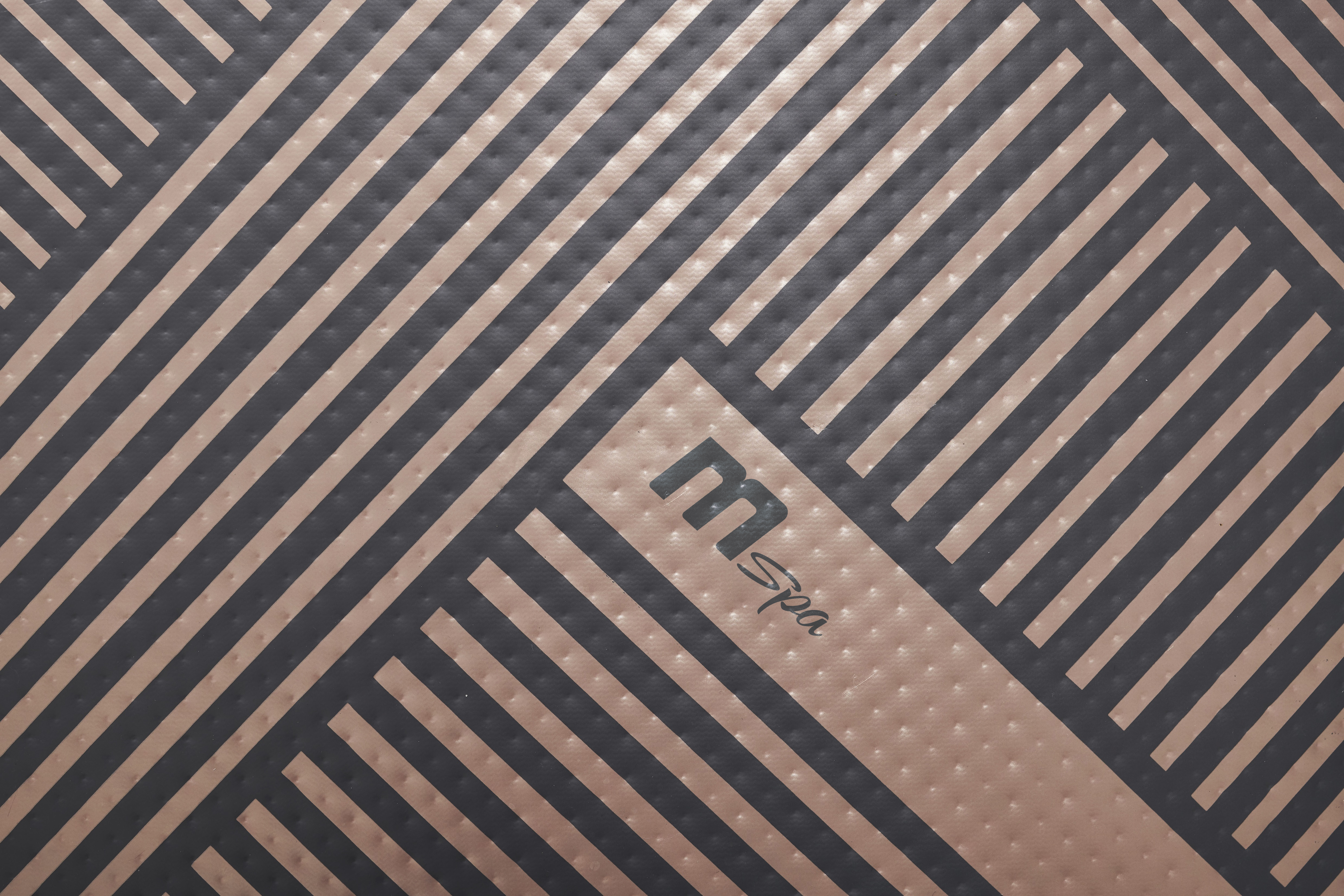 MSpa Whirlpool NEU MONO ECO XXL 2026 - 8 Personen - inkl. App + 148 Luftdüsen - 192 cm